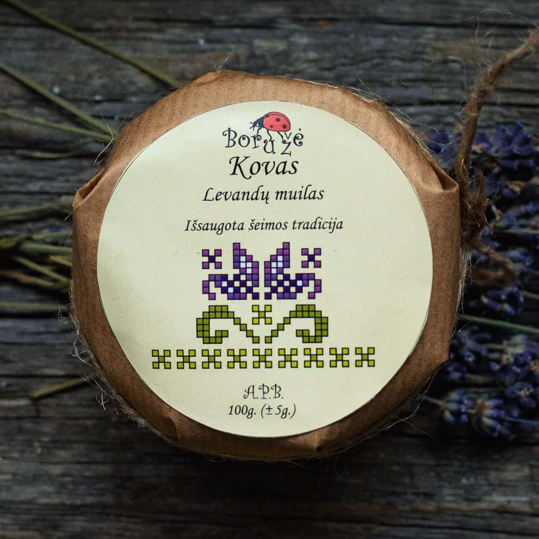 Muilas su levandomis.