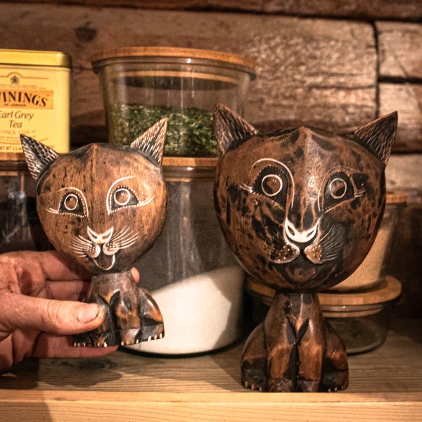 Rankų darbo katinai